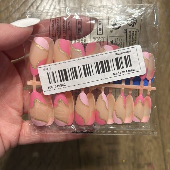 Press on nails LOT - Picture 6 of 6